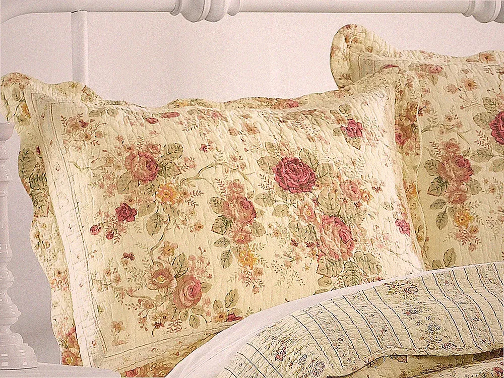 ANTIQUE ROSE QUILTED STANDARD SHAM : CHIC COTTAGE CREAM YELLOW SHABBY RED ROSES