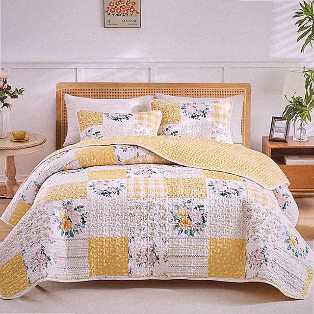 Floral Patchwork Quilt Set King Size - Yellow and White Flowers, Soft Comfort