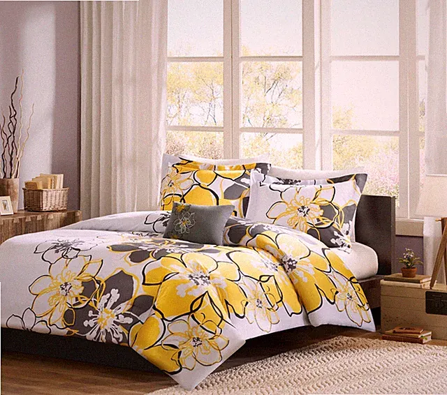 Mi Zone Allison 4 Piece Microfiber Floral Bedding Comforter Sets Queen/King
