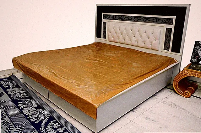 Plastic Double Bed Waterproof King Size Protector Sheet 7.5 x 6.5 feet US