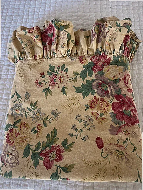 Vtg Lauren Ralph Lauren FULL Ruffle Flat Sheet Garden Floral Roses